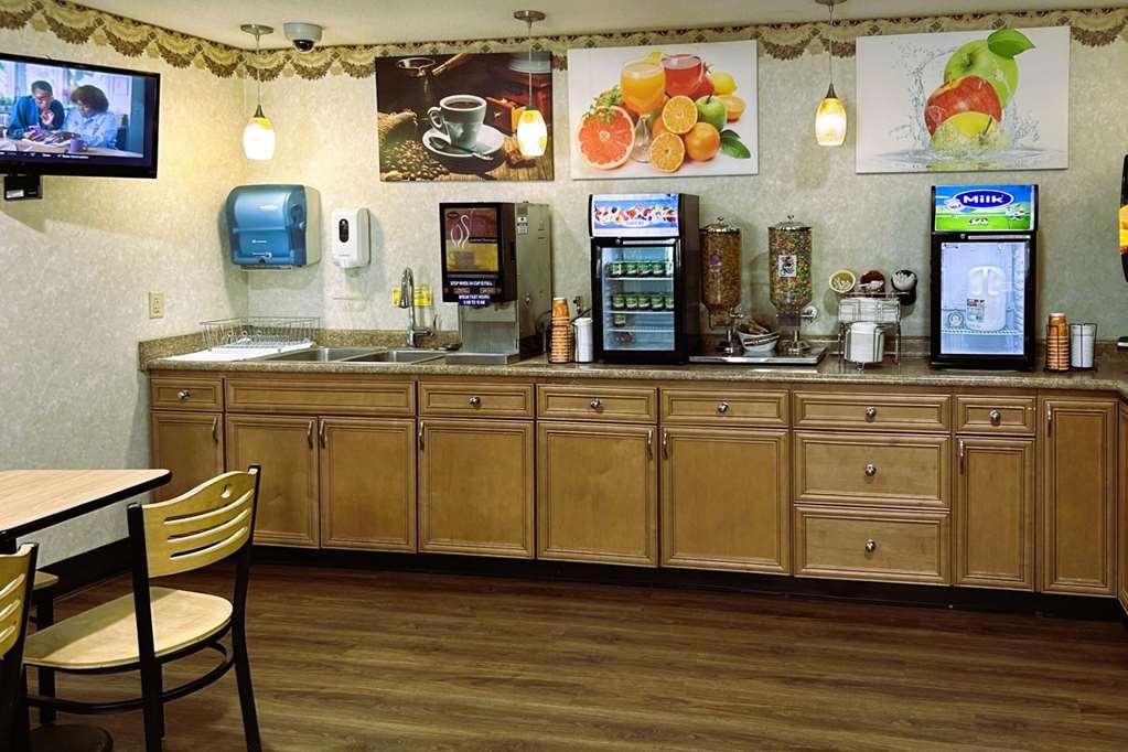 Econo Lodge Grand Forks Restaurace fotografie