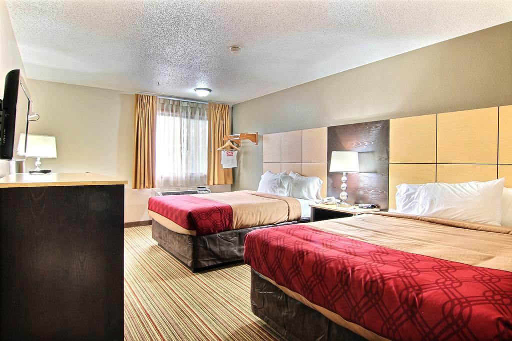 Econo Lodge Grand Forks Exteriér fotografie
