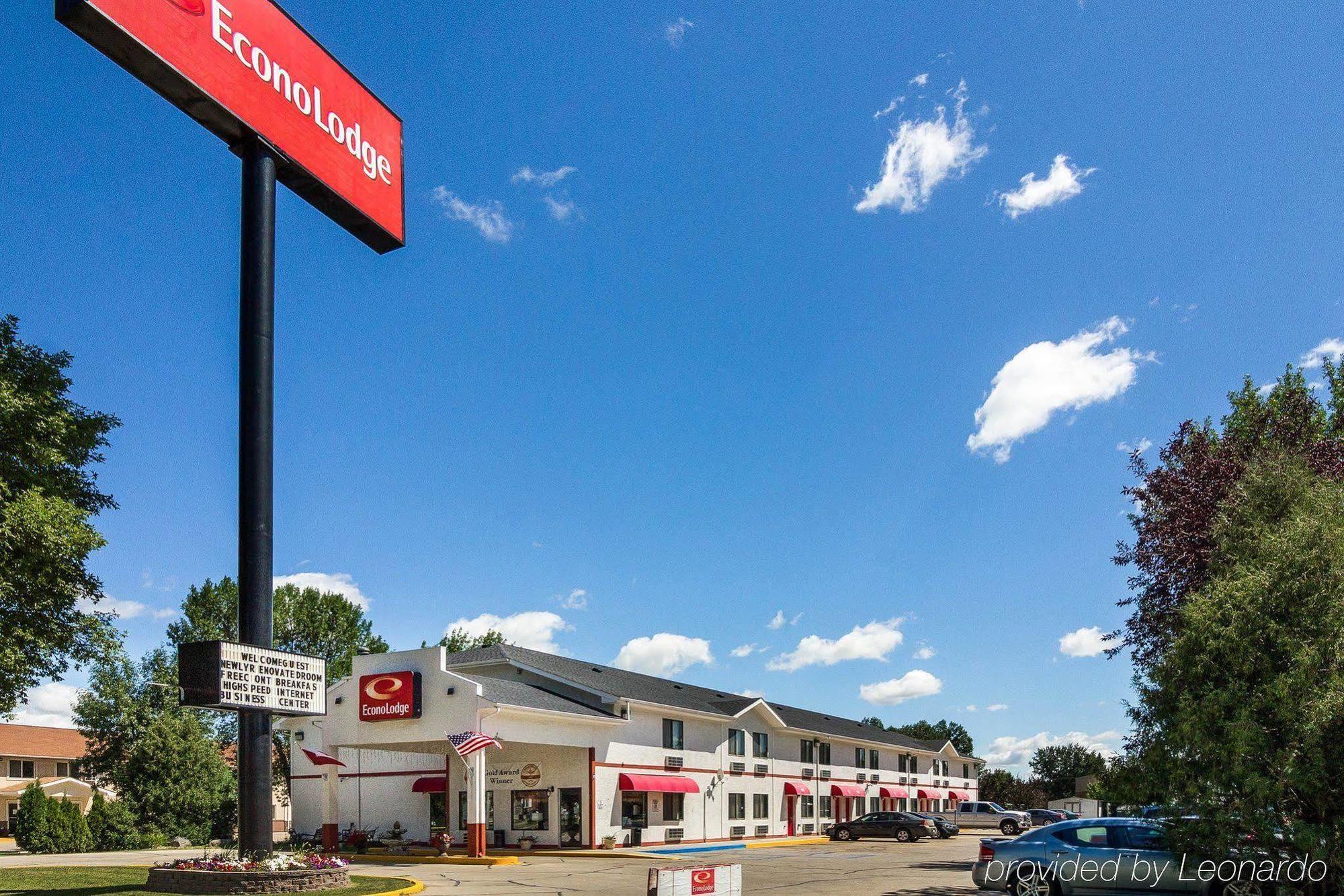 Econo Lodge Grand Forks Exteriér fotografie