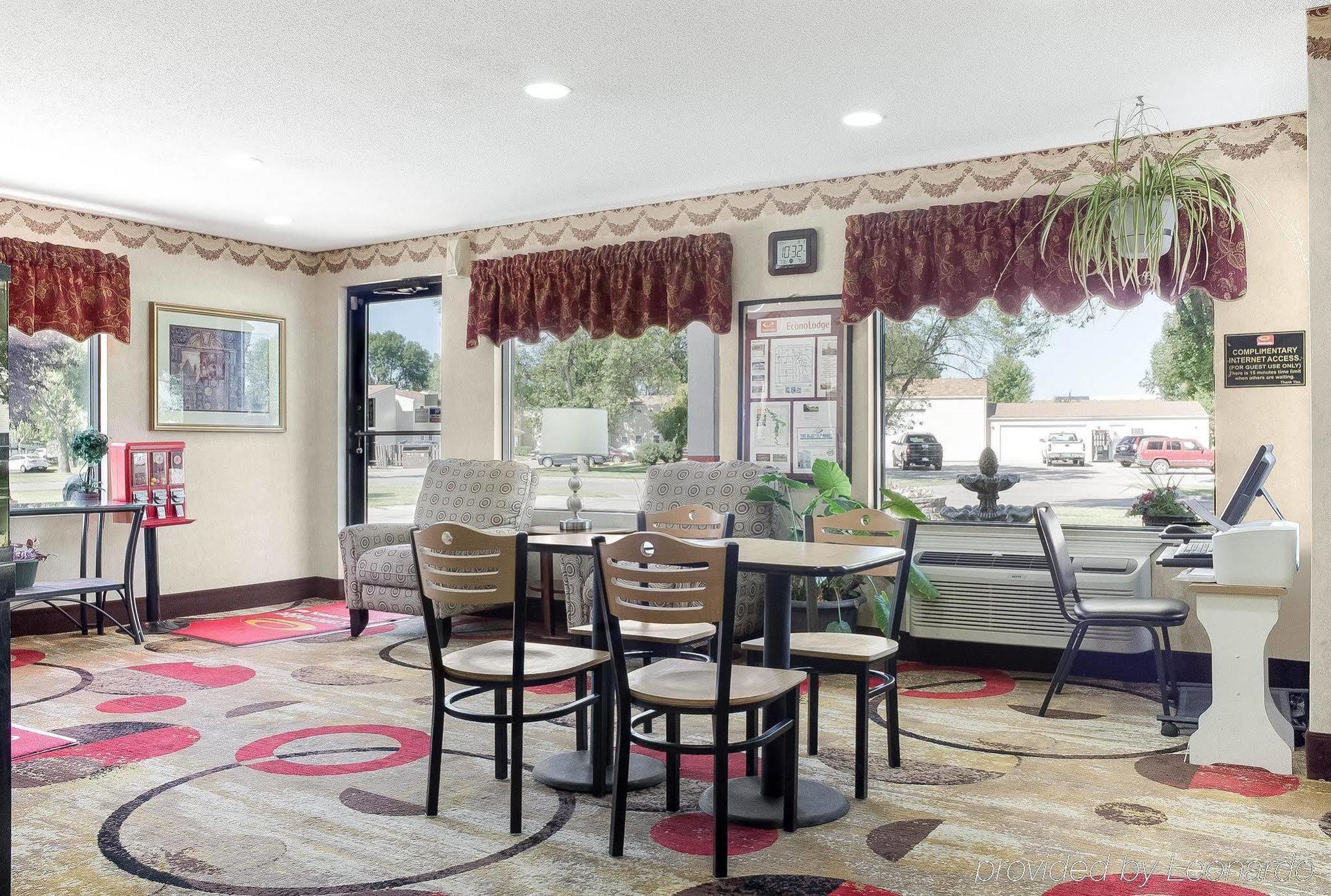 Econo Lodge Grand Forks Exteriér fotografie