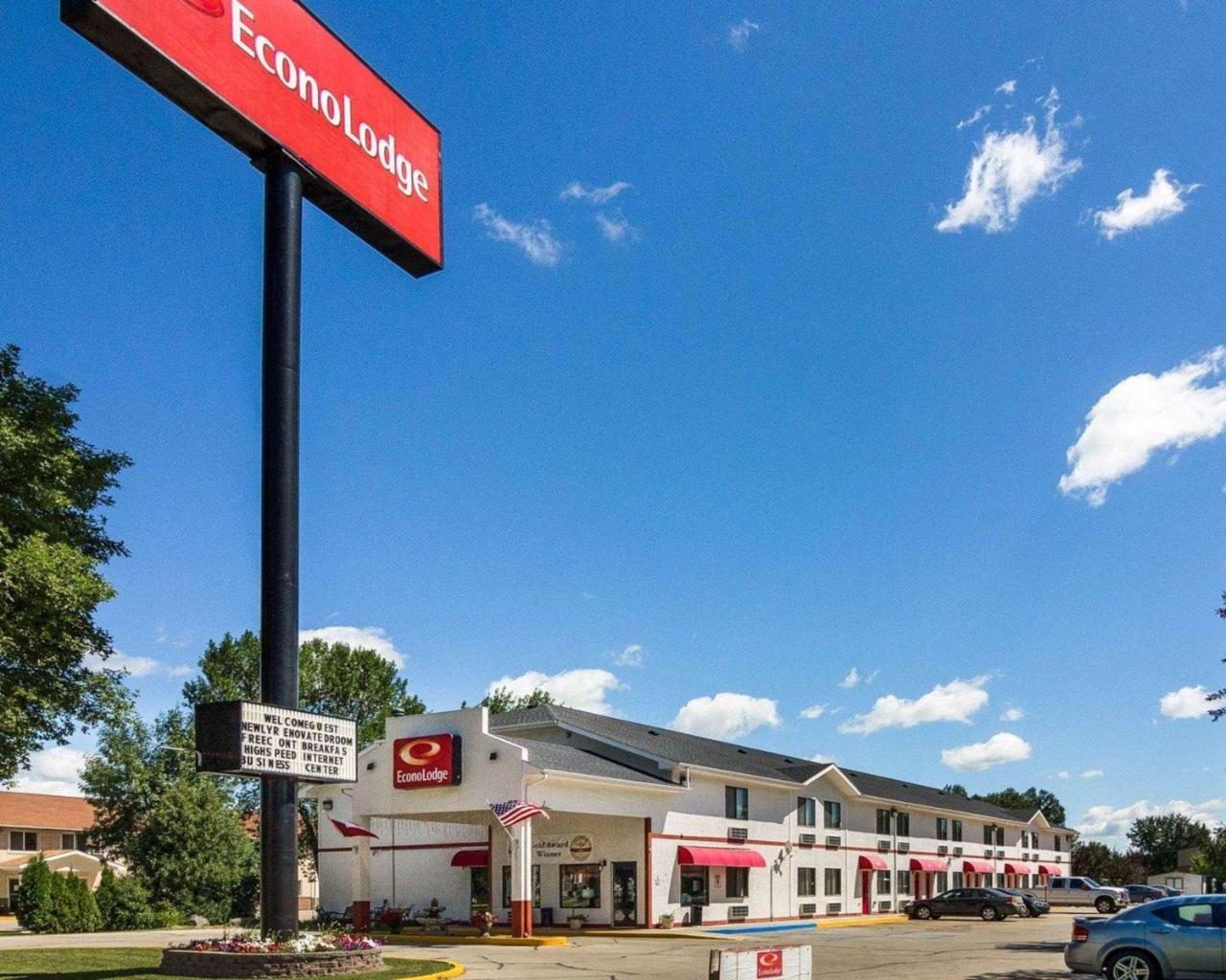 Econo Lodge Grand Forks Exteriér fotografie